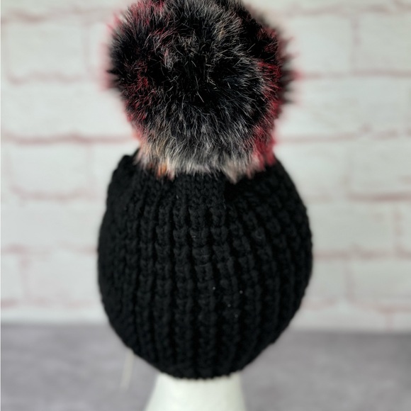 Kyi Kyi Canada Pouf Pom Pom Hat NWT - Picture 3 of 11